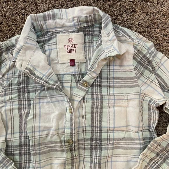 Perfect Shirt Women's Gray & White Long Sleeve Plaid Button Up Shirt Size Small - Picture 2 of 6